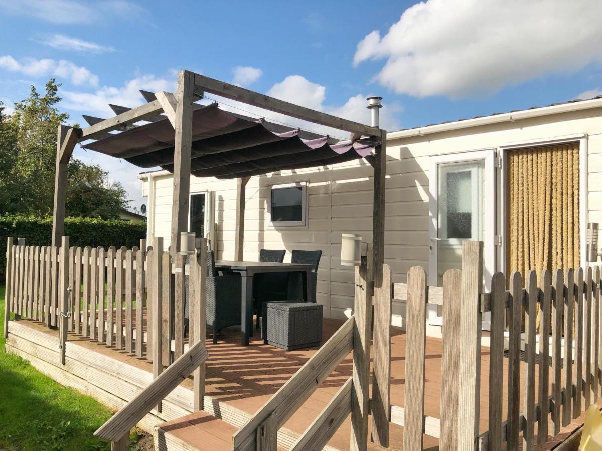 Chalet 575 Op Recreatiepark De Wielen Sint Maarten Exterior foto
